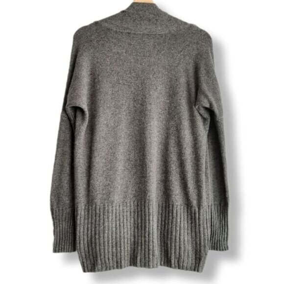 AZURE SKIES / Aritzia Lenox Sweater Cardigan Relaxed Fit Grey Sz XXS - Picture 7 of 15